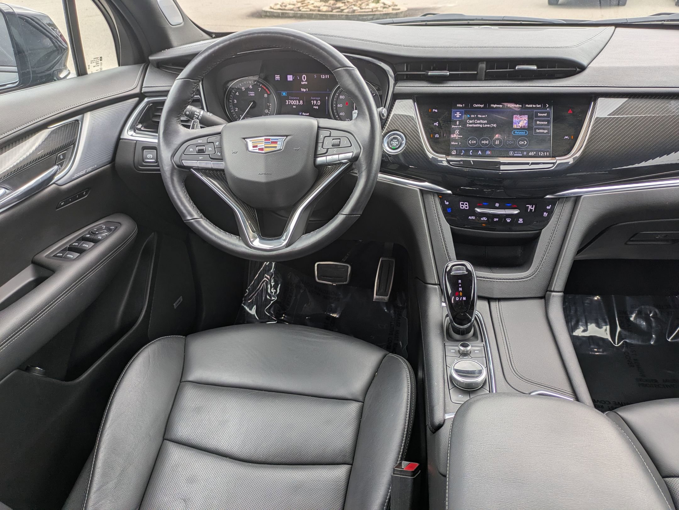 Used 2024 Cadillac XT6 Sport w/ LPO, Onyx Lite Package image 30