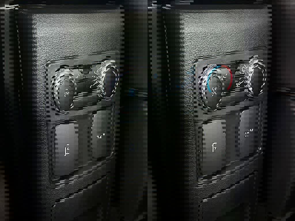 Certified 2023 Ford Explorer XLT w/ Equipment Group 202A image 13