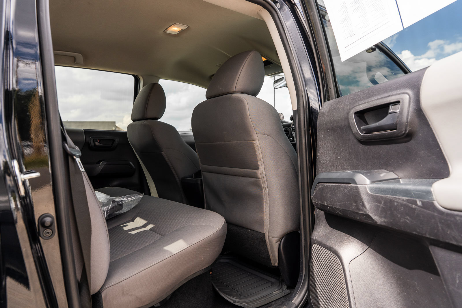 Used 2021 Toyota Tacoma SR AWD/4WD image 13