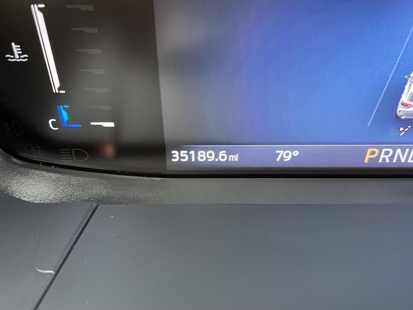 Certified 2025 Ford Escape ST-Line Select AWD/4WD image 3