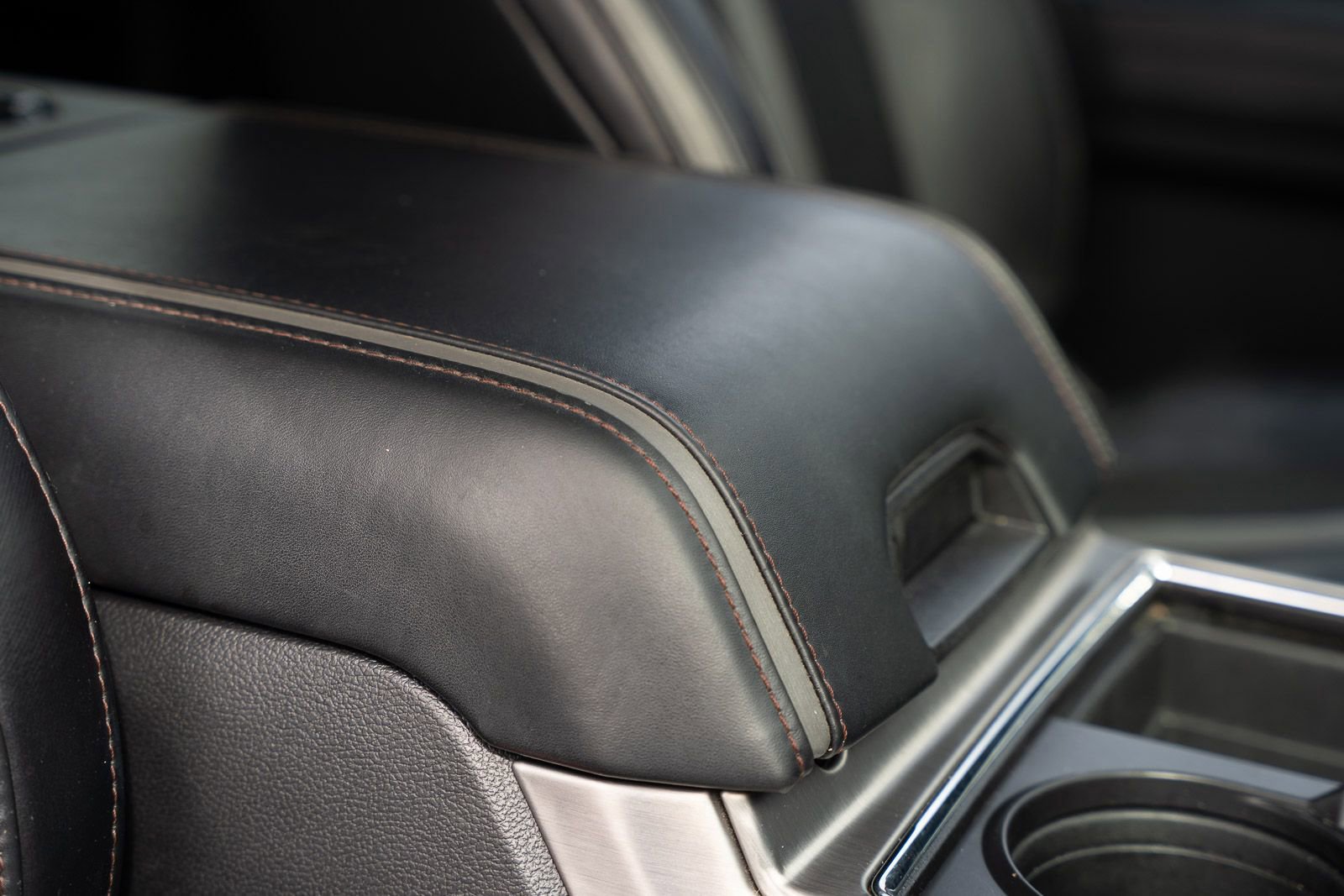 Certified 2019 Ford F250 Platinum w/ Platinum Ultimate Package image 16