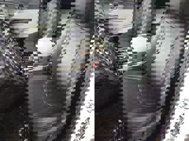 Used 2022 Kia Carnival LX image 18