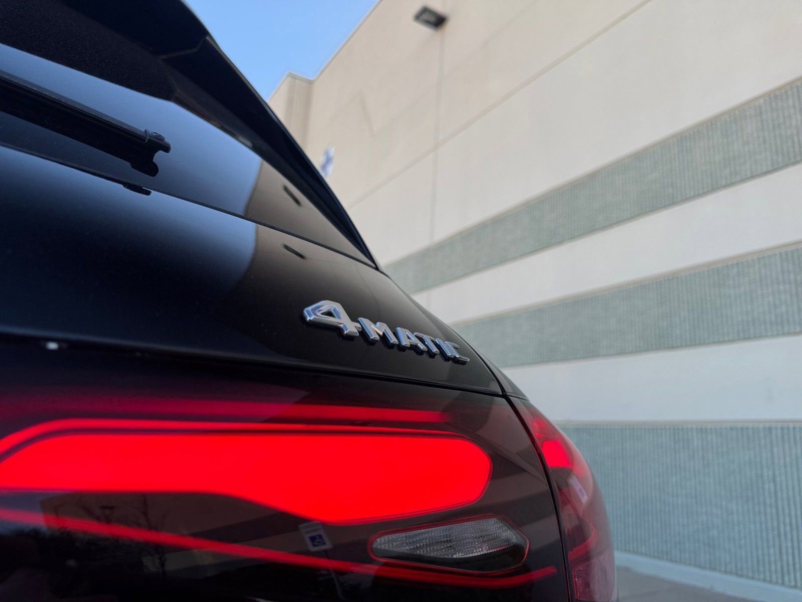 Used 2025 Mercedes-Benz GLC 300 GLC 300 image 32