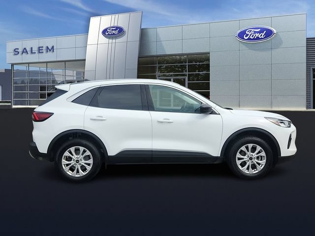 Certified 2024 Ford Escape Active AWD/4WD image 2