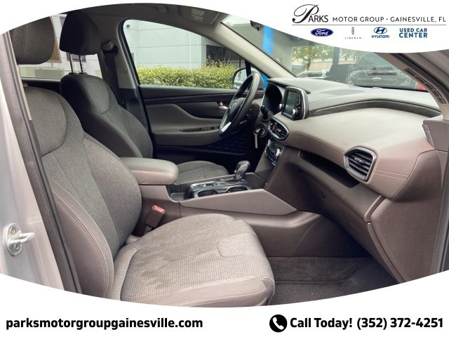 Used 2020 Hyundai Santa Fe SE image 17