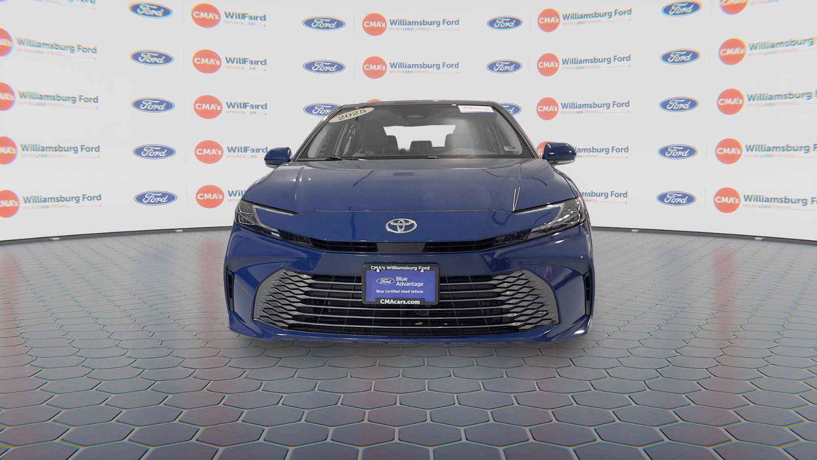 Used 2025 Toyota Camry XLE image 7
