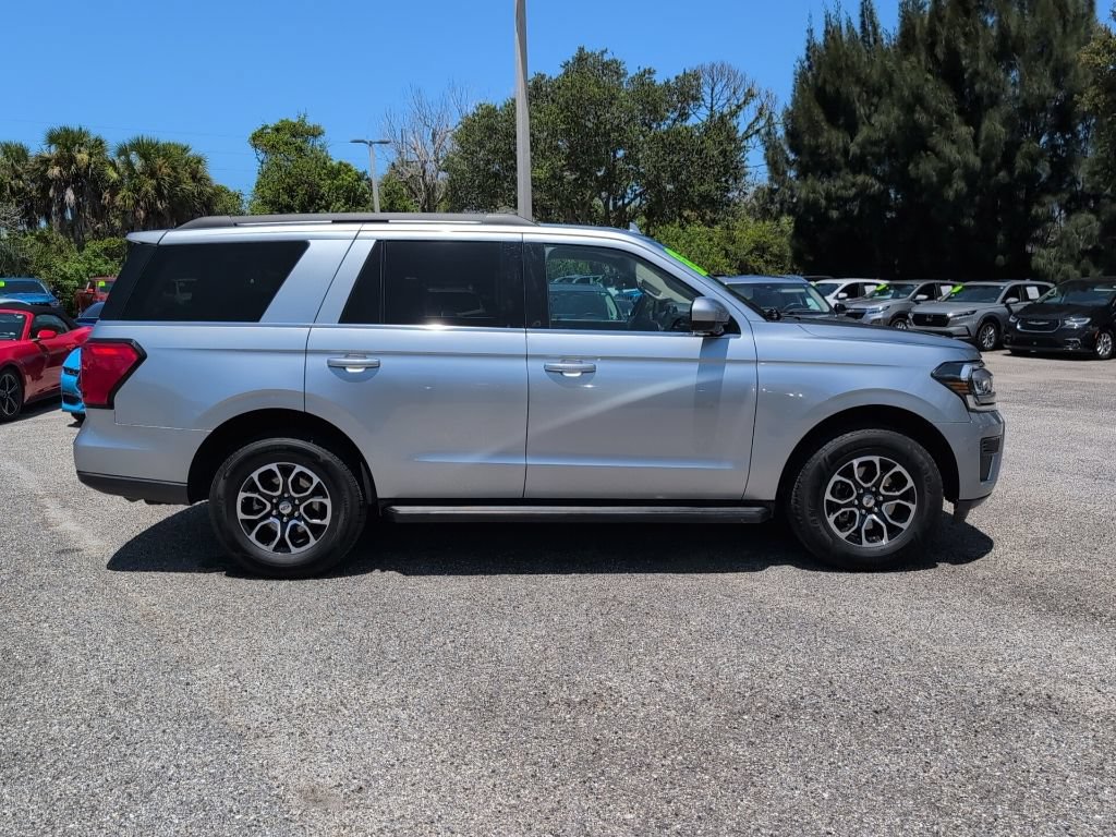 Certified 2024 Ford Expedition XLT RWD image 2