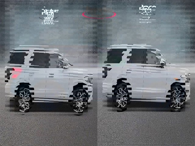Certified 2022 Ford Expedition Platinum image 2