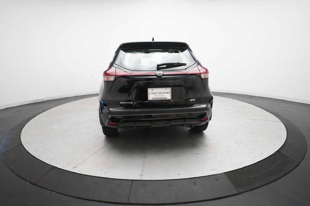 Used 2023 Nissan Kicks SR FWD image 25