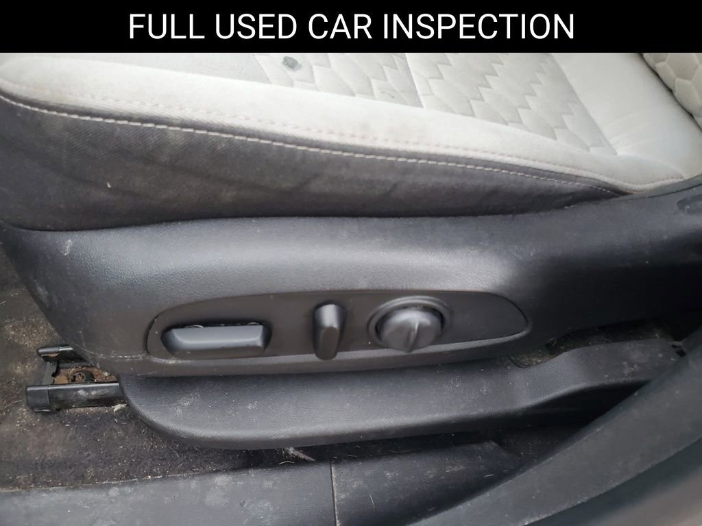 Used 2019 Chevrolet Equinox LS w/ LS Convenience Package image 14