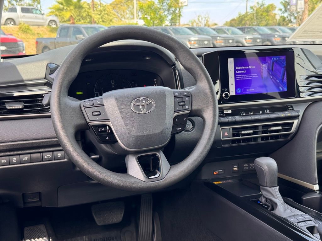 Used 2025 Toyota Camry LE w/ Convenience Package FWD image 28