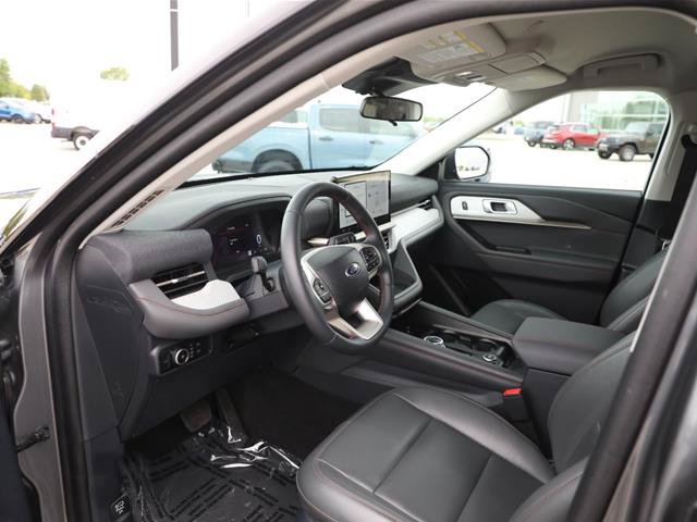 Certified 2025 Ford Explorer Active w/ Active Comfort Package AWD/4WD image 22