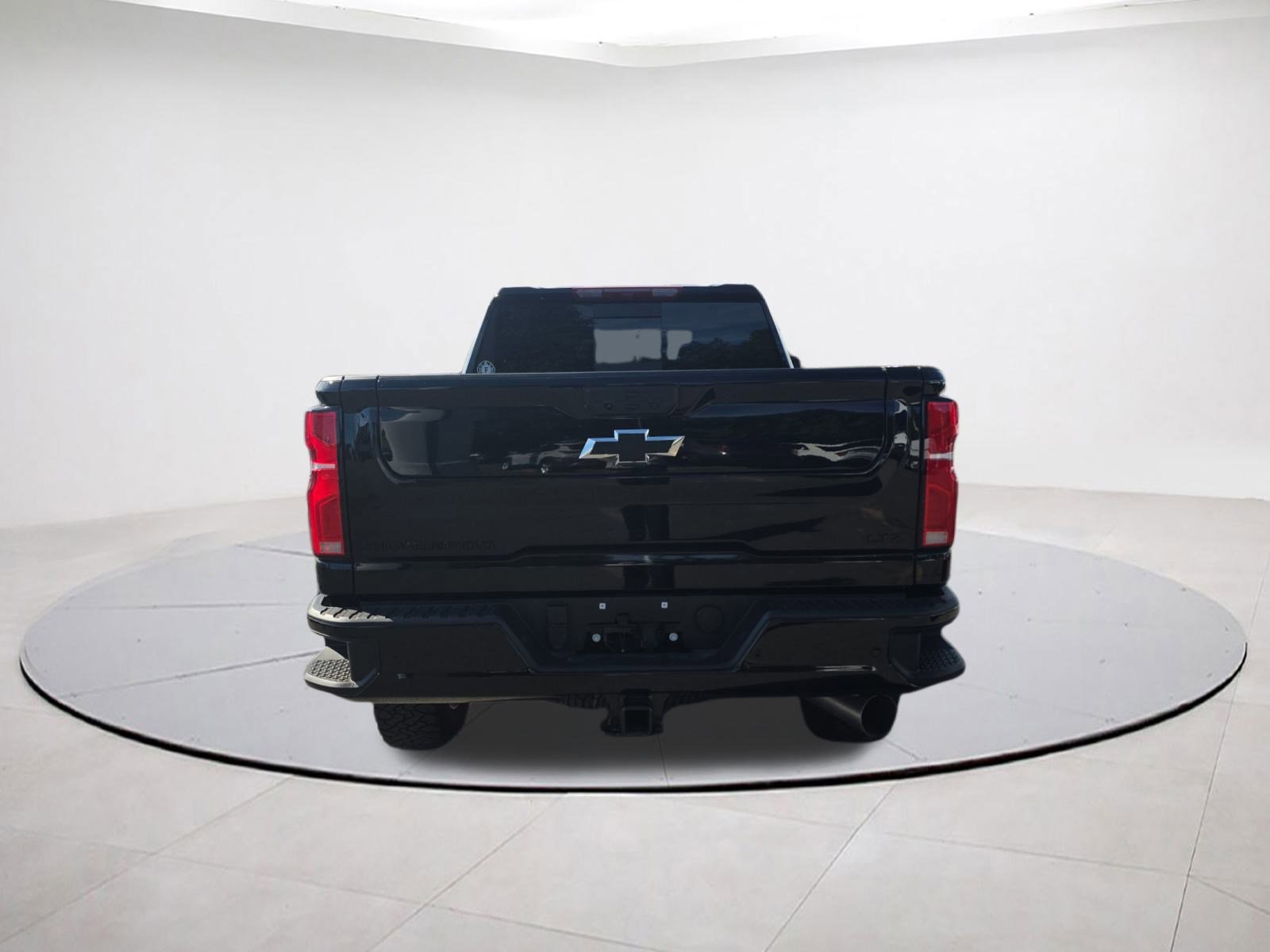 Used 2025 Chevrolet Silverado 3500 LTZ w/ LTZ Plus Package image 6