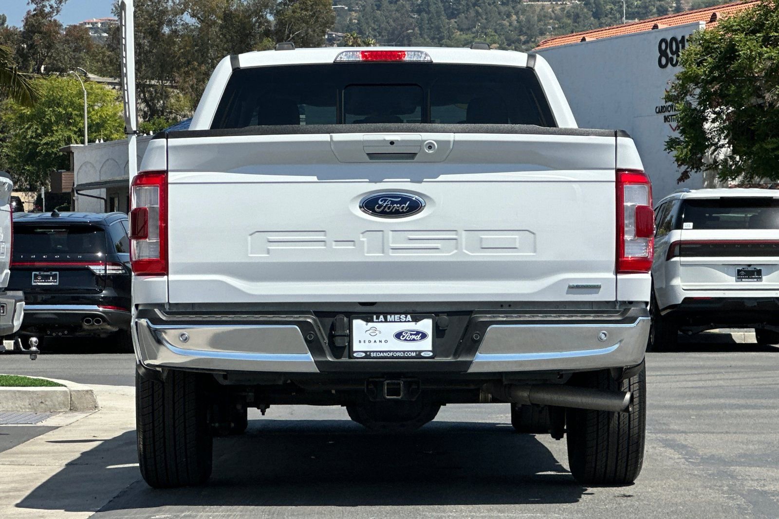 Certified 2022 Ford F150 Lariat w/ Trailer Tow Package RWD image 4