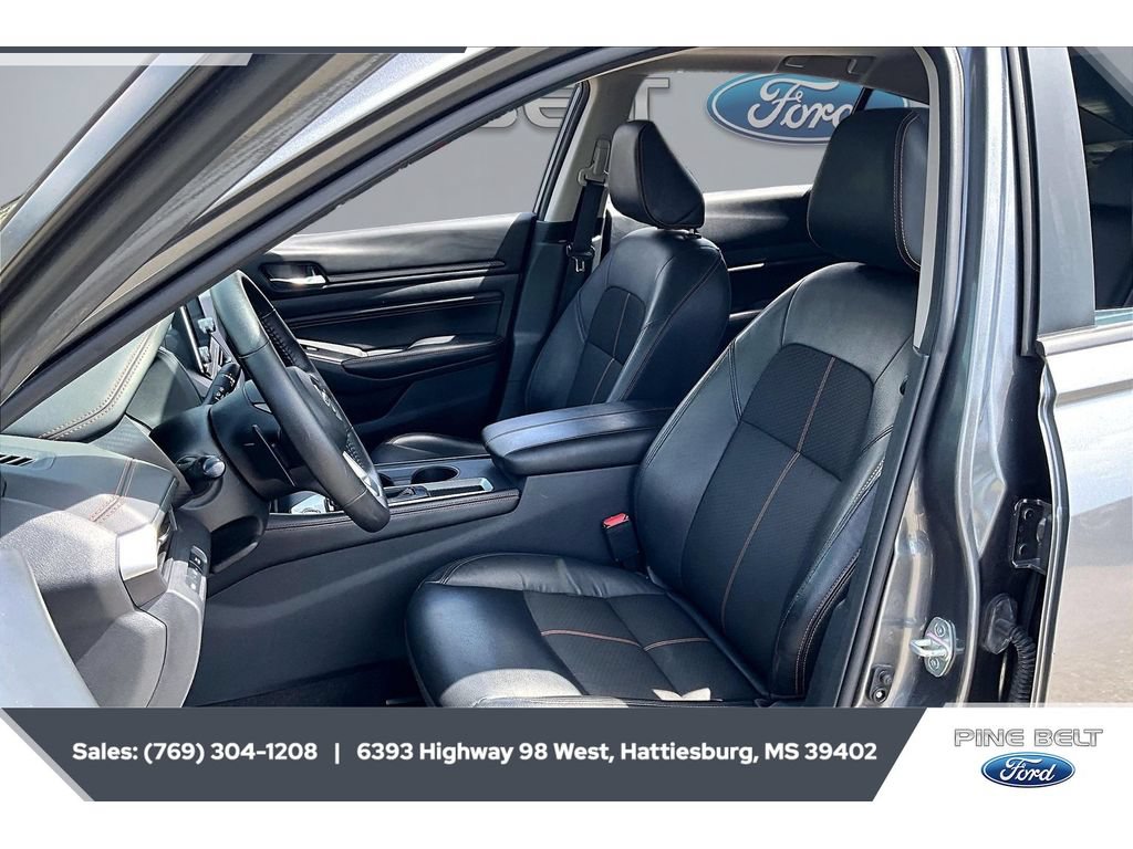 Used 2022 Nissan Altima 2.5 SR w/ Midnight Edition Package FWD image 18