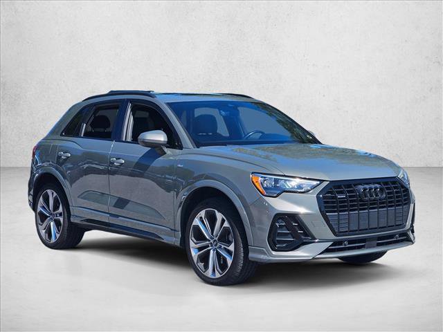 Used 2021 Audi Q3 2.0T Premium w/ Convenience Package AWD/4WD image 3