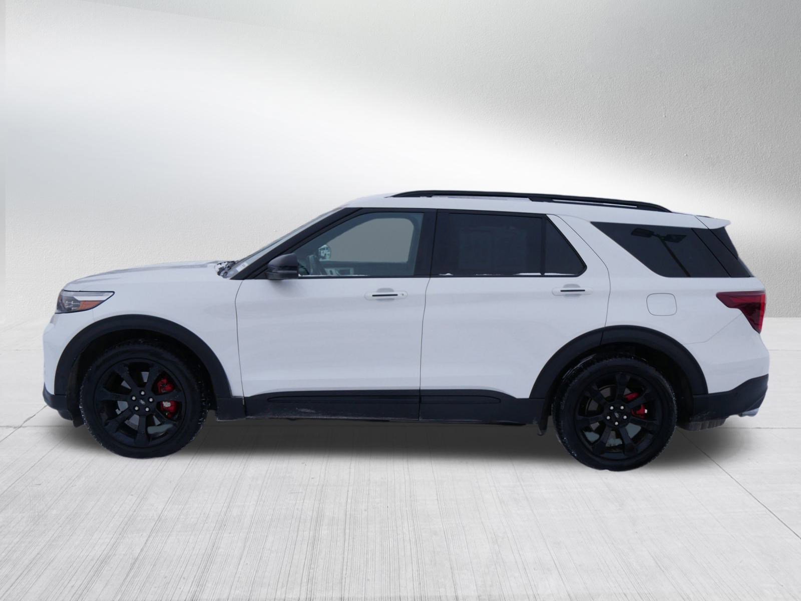 Certified 2020 Ford Explorer ST w/ ST Street Pack image 4