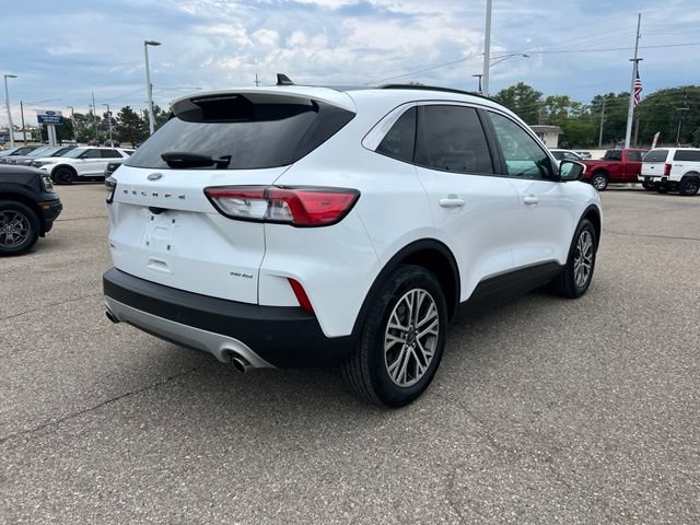 Certified 2022 Ford Escape SEL w/ Technology Package AWD/4WD image 4