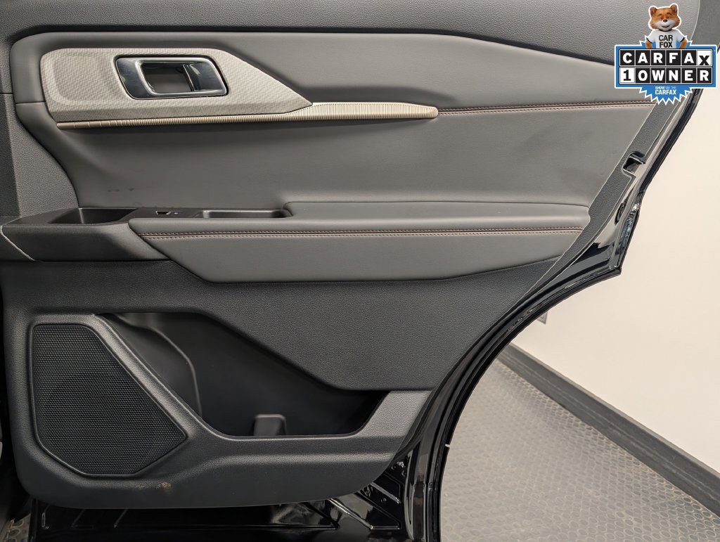 Certified 2025 Ford Explorer Active AWD/4WD image 25