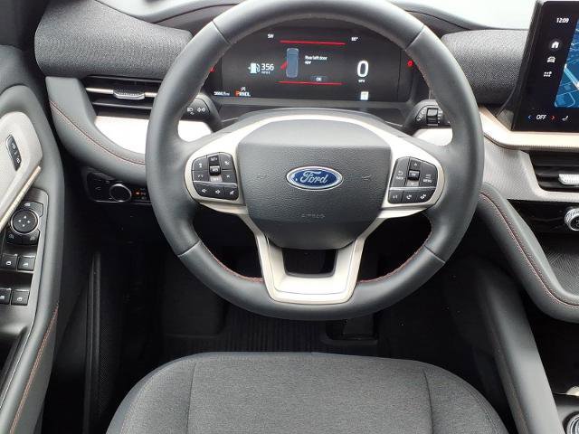 Certified 2025 Ford Explorer Active AWD/4WD image 8