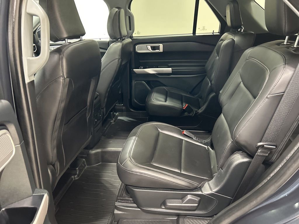 Certified 2024 Ford Explorer XLT w/ Equipment Group 202A image 29