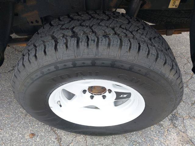 Used 2018 Toyota Tacoma SR5 w/ Exterior Package AWD/4WD image 13