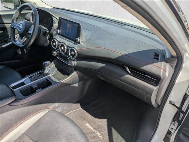 Used 2025 Nissan Sentra SR w/ SR Premium Package FWD image 19