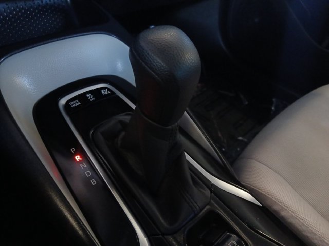 Used 2022 Toyota Corolla LE FWD image 12