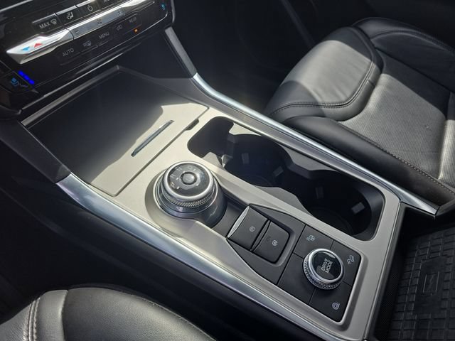 Certified 2023 Ford Explorer Platinum w/ Technology Package AWD/4WD image 27