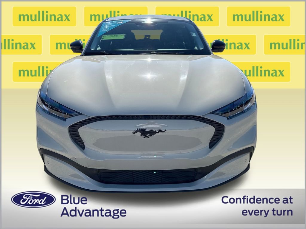 Certified 2025 Ford Mustang Mach-E Select image 11