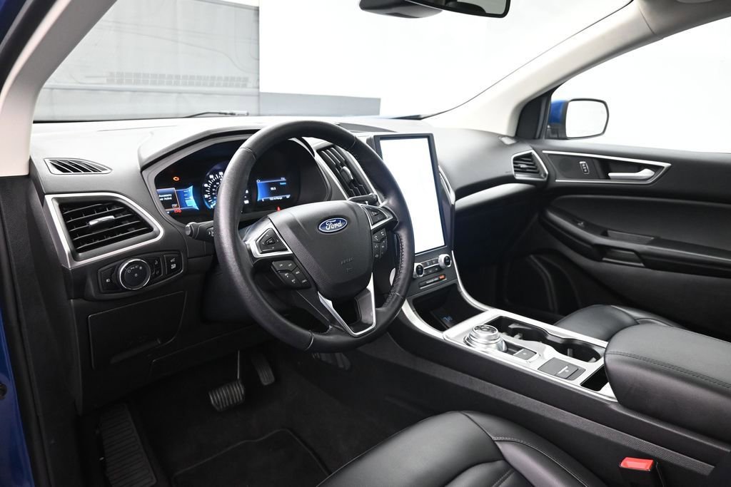 Certified 2024 Ford Edge SEL w/ Convenience Package AWD/4WD image 18