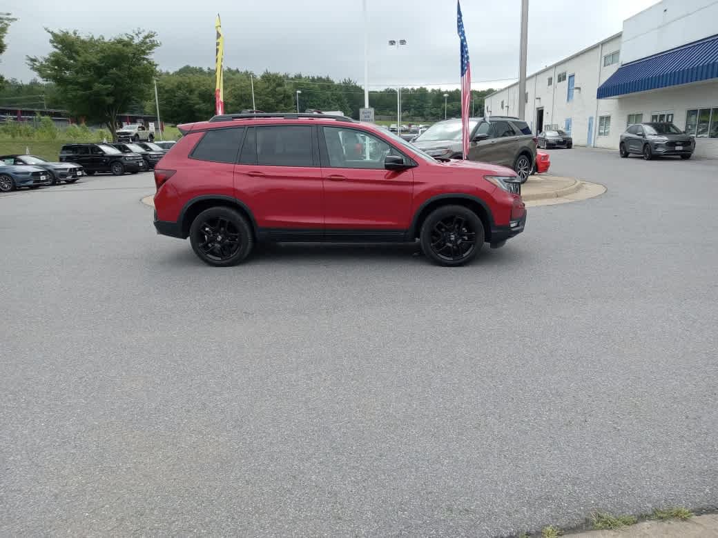 Used 2024 Honda Passport Black Edition image 8
