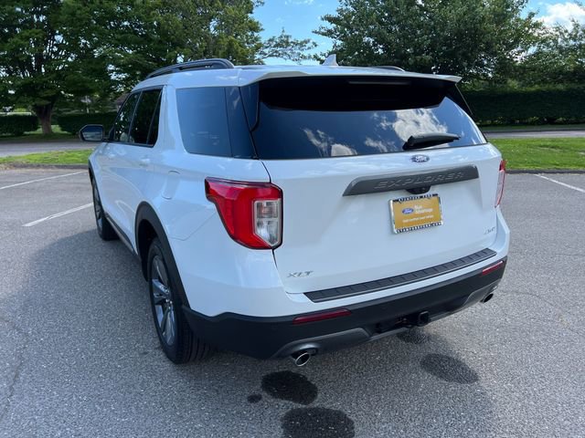 Certified 2024 Ford Explorer XLT w/ Equipment Group 202A AWD/4WD image 8