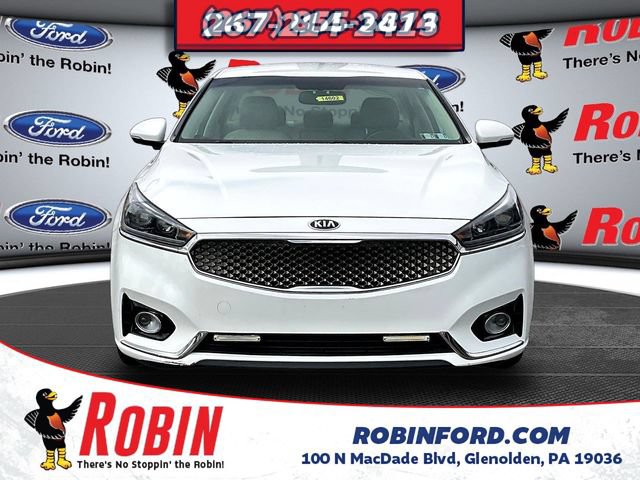 Used 2017 Kia Cadenza Premium w/ Luxury Package FWD image 2