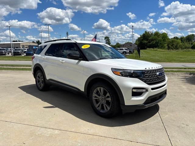 Certified 2023 Ford Explorer XLT w/ Equipment Group 202A AWD/4WD image 34