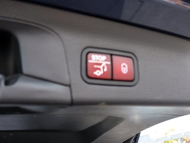 Used 2024 Mercedes-Benz GLS 580 4MATIC image 17