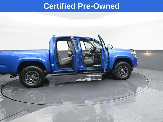 Used 2017 Toyota Tacoma SR5 w/ Exterior Package AWD/4WD image 27