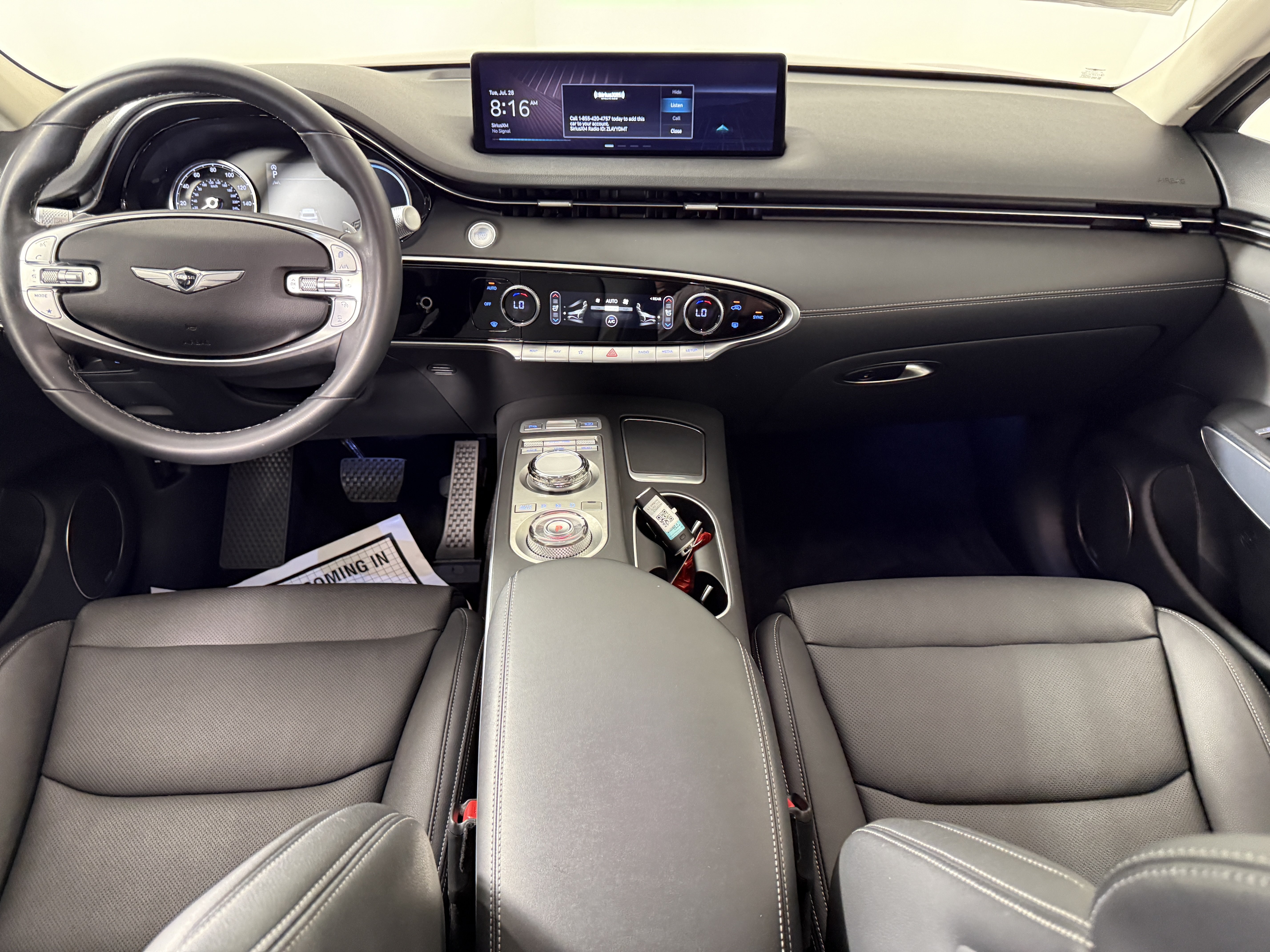Used 2022 Genesis GV70 2.5T w/ Select Package AWD/4WD image 9