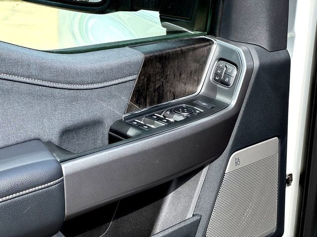 Certified 2025 Ford F250 Lariat w/ Lariat Ultimate Package AWD/4WD image 9