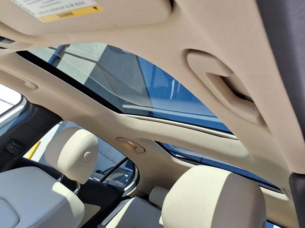 Used 2019 Mercedes-Benz GLA 250 4MATIC image 14