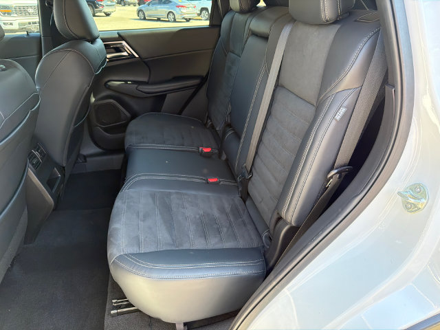 Used 2022 Mitsubishi Outlander SE AWD/4WD image 23