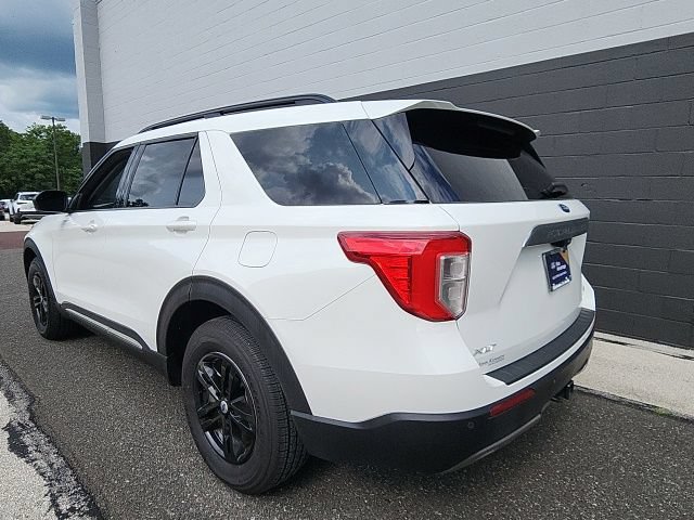 Certified 2022 Ford Explorer XLT w/ Equipment Group 202A AWD/4WD image 4