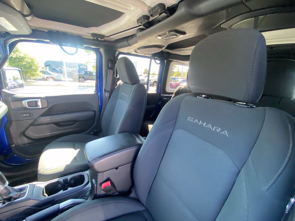Used 2018 Jeep Wrangler Unlimited Sahara AWD/4WD image 21
