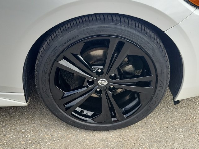 Used 2022 Nissan Sentra SR FWD image 12
