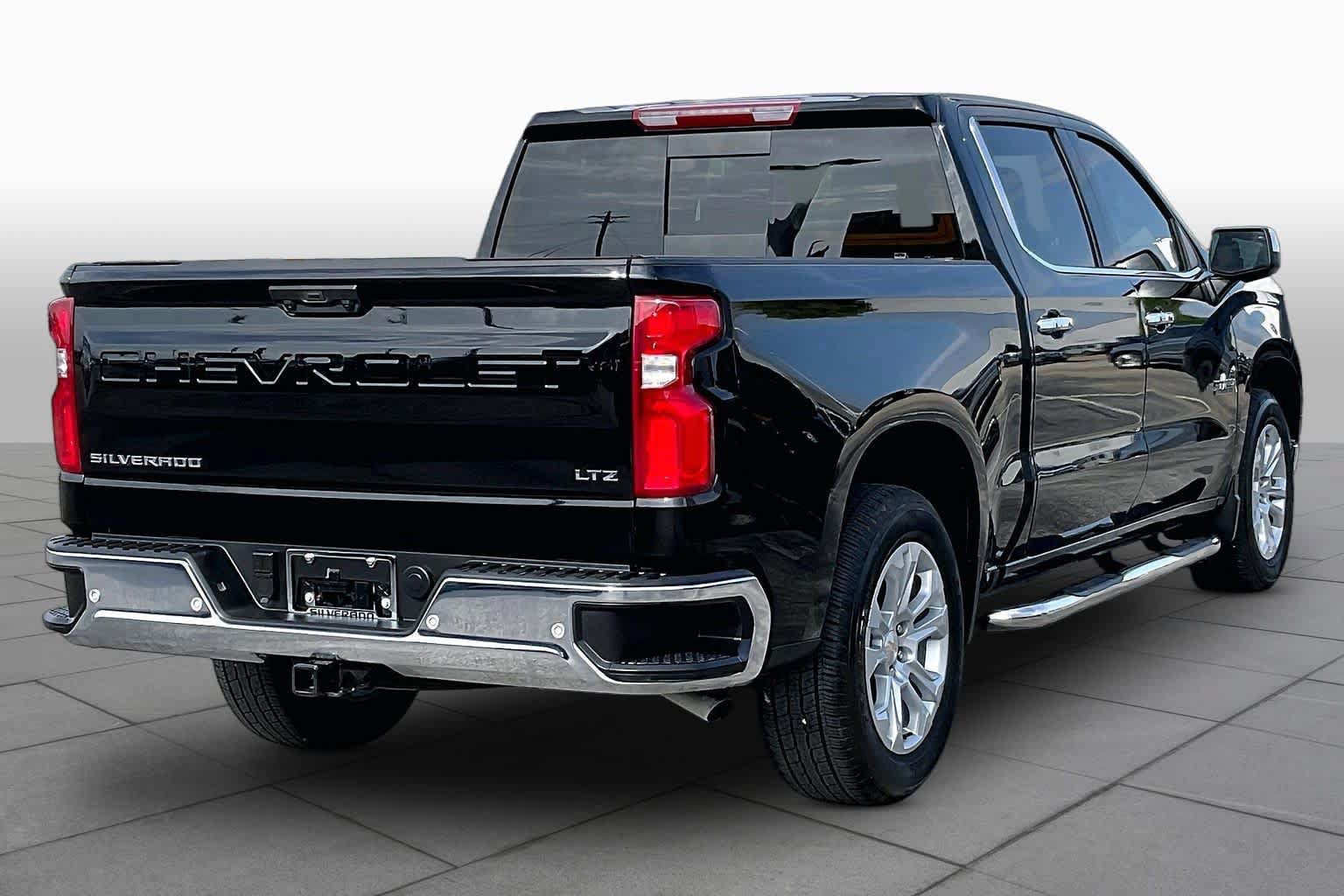 Used 2025 Chevrolet Silverado 1500 LTZ w/ LTZ Premium Texas Edition RWD image 13