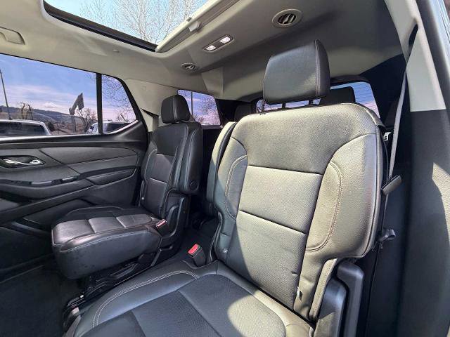 Used 2021 Chevrolet Traverse Premier w/ Redline Edition AWD/4WD image 25