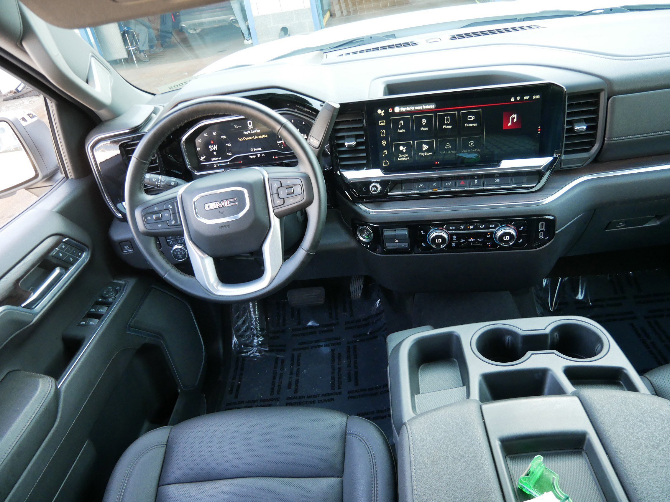Used 2025 GMC Sierra 1500 SLT image 9