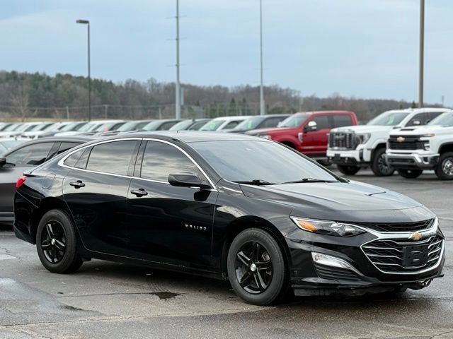 Used 2025 Chevrolet Malibu LS image 11