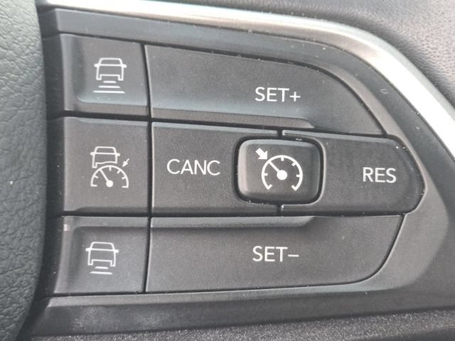 Used 2022 Jeep Grand Cherokee L Laredo AWD/4WD image 32