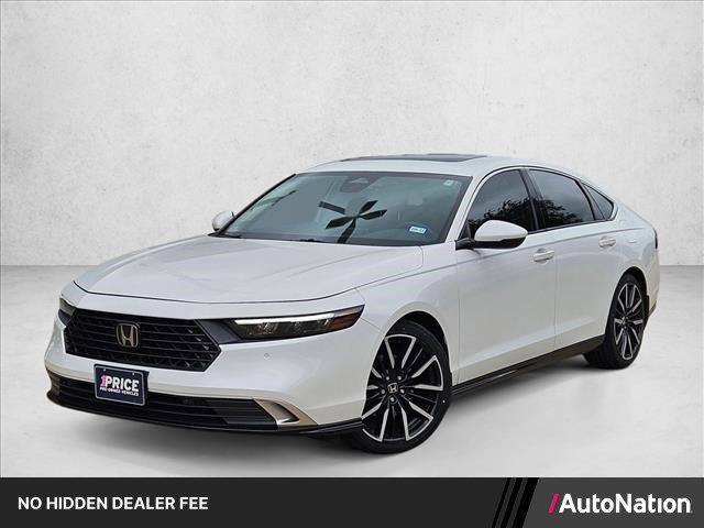 Used 2023 Honda Accord Touring image 1